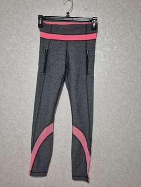 lululemon athletica Gray Leggings with Pink Accent Waistband..Size:2